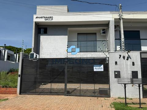 Sobrado para alugar em Maringá, Vila Progresso, com 4 quartos, com 190 m²