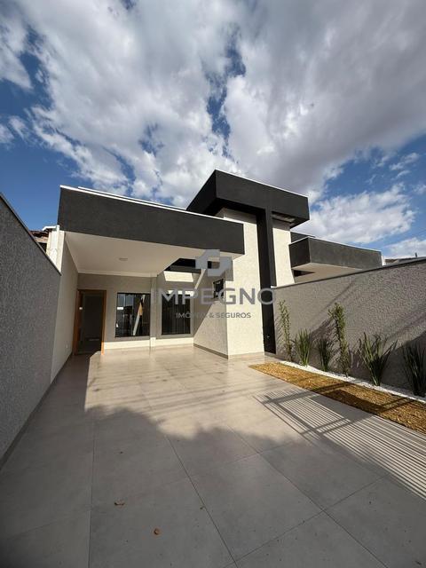 Linda Casa no Jardim Itaparica em Maringá PR